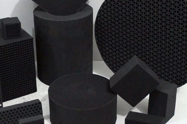 簡要分析蜂窩活性炭在有機(jī)廢氣中的處理