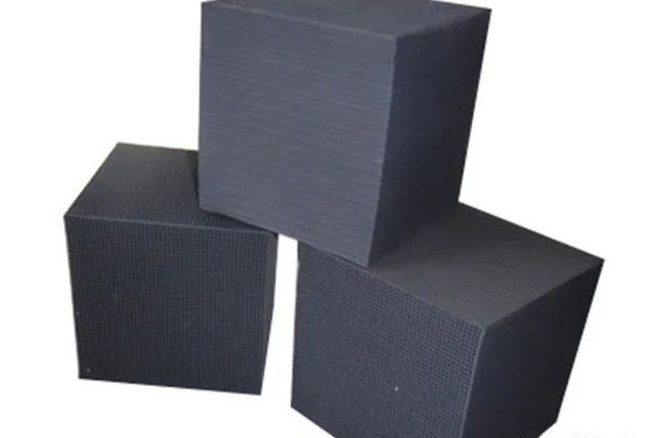 蜂窩活性炭采購(gòu)-蜂窩活性炭的性能、吸附量以及價(jià)格介紹